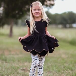 Love and Grow Boo Halloween Scallop Tunic and Leggings 8